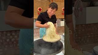 今天用家庭做法，做了满满一锅家人都爱吃的板面 #板面  #牛肉板面  #河北人有多爱吃板面  #板面的做法#河北安徽正宗牛肉板面