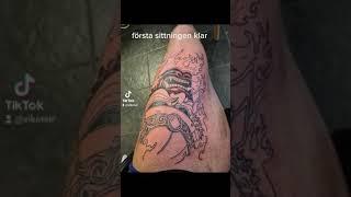 lårmotiv påbörjad #finnishpower @Ink N Irons TATTOO