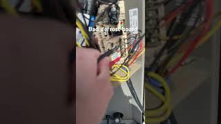How to test a bad defrost board #hvactraining101 #hvac #hvachacks #hvactech #hvaccompany #hvactechs
