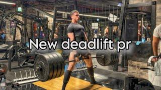 New deadlift PR + leg workout