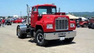 Mack R model diesel drive by - ATHS show May 2009