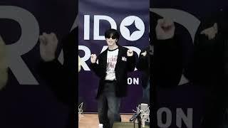 #dongyeon IGLOO ️‍ So hot #pow_grid #dancechallenge #igloo #kissoflife #댄스챌린지 #파우 #동연 #kpop