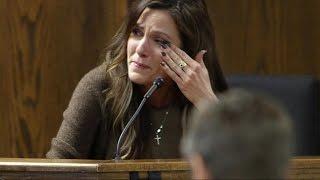 Chis Kyle’s Widow Breaks Down on the Stand and the Chilling Text Message