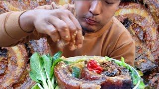 my first video of 2023 eating tender pork meat || kents vlog.