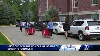 University of Nebraska Omaha's Dodge Campus welcomes hundreds of students for move in day