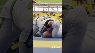 Bolinho advances to the ultra-heavy semifinals! #ibjjf #bjj #jiujitsu