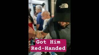 ️I got the pickpocket in action- hands in the bag of an Asian #Rome #Italy #Pickpockets #Termini