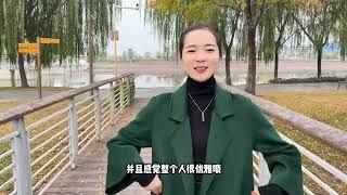 外出拍照却被同事说出扎心话，劝他以后委婉点，忙到天黑拉小车走