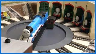 Motorized Turntable at Tidmouth Sheds - Thomas and Friends Trains