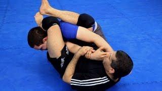 How to Do an Arm Bar | MMA Fighting