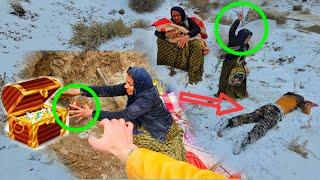 The battle for the treasure: the escape of a nomadic woman from the hands of a thief operator