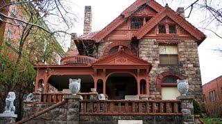 real haunted houses :The Molly Brown House, Denver, Colorado