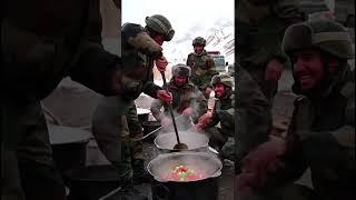 Today whole vegetable dish is being prepared, will you also eat it. #8kvideo