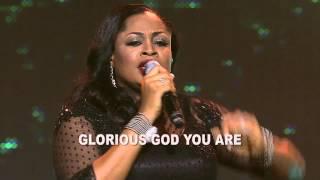 SINACH: STAND AMAZED / LYRICS VIDEO