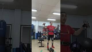 サイドレイズ２０回ワンセット