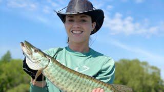 MY WIFE'S FIRST IOWA MUSKY!!