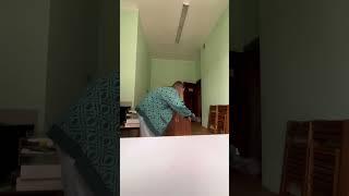 Библиотекарь-разнорабочий #библиотека #библиотекарь
