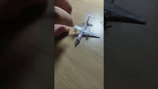 dash 8 Q300 model 1:400