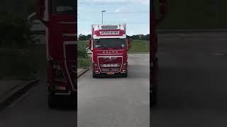 Volvo FH16-750 JP. VIS & ZN. 25 METER road train.