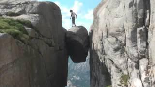 Чудо природы.Самый опасный камень в мире   The most dangerous rock in the world