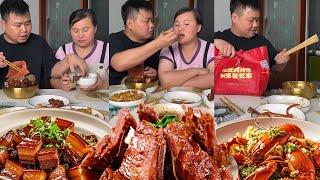 My stupid husband thought he was eating barbecue, but it turned out to be a trap set by me