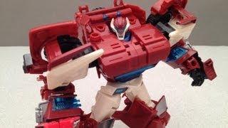 TAKARA TRANSFORMERS PRIME AUTOBOT SWERVE - AM17 VIDEO REVIEW