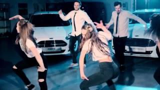 Танцы в автосалоне FORD. Школа танцев Dance Life. Смотреть танцы видео