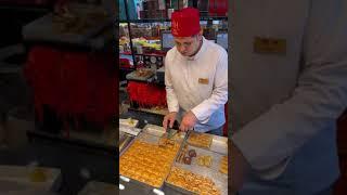 Hafiz Mustafa. The Most FAMOUS DISH From Turkey. #baklava #hafizmustafa #istanbul #coffeebreak