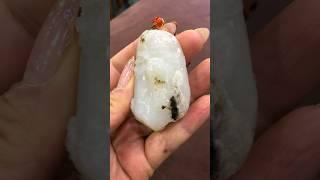 精品新疆和田玉原石籽料黑皮俏色巧雕【山水】挂件，肉質細膩，上手油質感強，毛孔清晰自然～由大師設計製作，獨籽臻品，推薦收藏款美物#玉石#和田玉 Shorts
