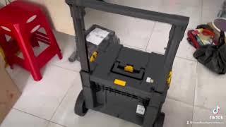 Hộp dụng cụ có xe đẩy (nhựa) 554x500x685mm Dewalt DWST83295-1 giá 5.685.000VND