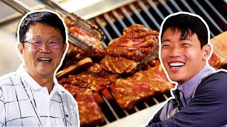 Trying Korean food with Hee Chan's Father! | Wolves Academy on tour in Korea