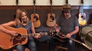 Sheryl Crow & Jeff Trott - "The Difficult Kind" - Live Acoustic Duo (28-07-2017)