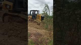 Strong Power Bulldozer CAT D3K Push Clearing Dirt