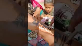 Street Tattoo artist #Tatto making by unprofessional Tattooer Poor Tattooing #हाथ ️ में टैटू डिजाइन