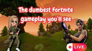 Dumbest fortnite Gameplay you'll see. ft Slaw Dawg