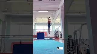 Viktoria Listunova training