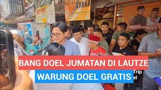 JUMAT BERKAH, BANG DOEL TRAKTIR MAKAN WARGA USAI JUMATAN DI MASJID LAUTZE