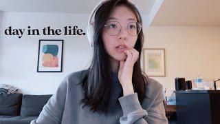 day in the life working as a business analyst | how I network, desk tour, chicken soup recipe