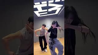 바타X바다 남매 #ECHOchallenge ️‍ #WSWF Choreography by @riehata #vata #bada