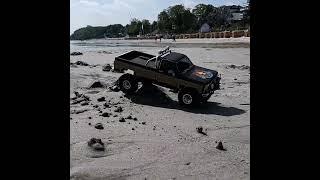 TRAXXAS TRX4M FALL GUY STUNT ROCK CRAWLER GMC SIERRA GRANDE #traxxas #trx4m #rockcrawler #gmcsierra