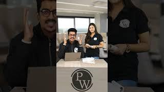 Chemistry से जाने सुनील सर का PW के लिए प्यार || PW Prayogshala #Shorts #PhysicsWallah