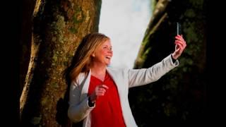 Samantha Kelly interview on Sunshine Radio | Tweeting Goddess