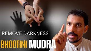 This Mudra Will Save You | BHOOTINI MUDRA | Dark Energies | ​⁠@PrashantjYoga-Espanol