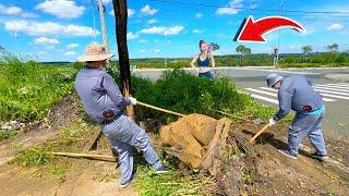 WIDE sidewalks are dramatically transformed with primitive TOOLS | Clean up Lawn