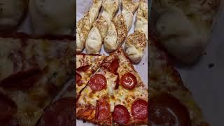  Pizza and bread sticks love this pizza so good ️Blessings to everyone