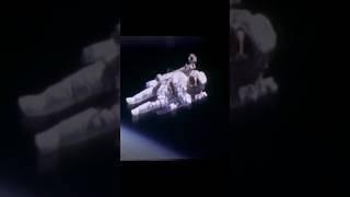 Untethered Spacewalks  | What If You Drift Off Into Space? 