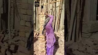how to carry brick unloading on roof