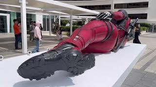 deadpool｜8 metre long｜Ocean Center 4/F｜Harbour City｜Hong Kong (天文台雷暴警告時, 玻璃門會被關上, 禁止外出拍照)