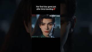 Her first kiss gone in a flash after time-traveling! #女官大人多指教 #cdrama #romance #kiss #何昶希