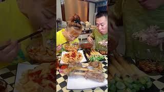 这个家伙就是个肉食主义者#eating show#eating challenge#husband and wife eating food#eating#mukbang #asmr eating